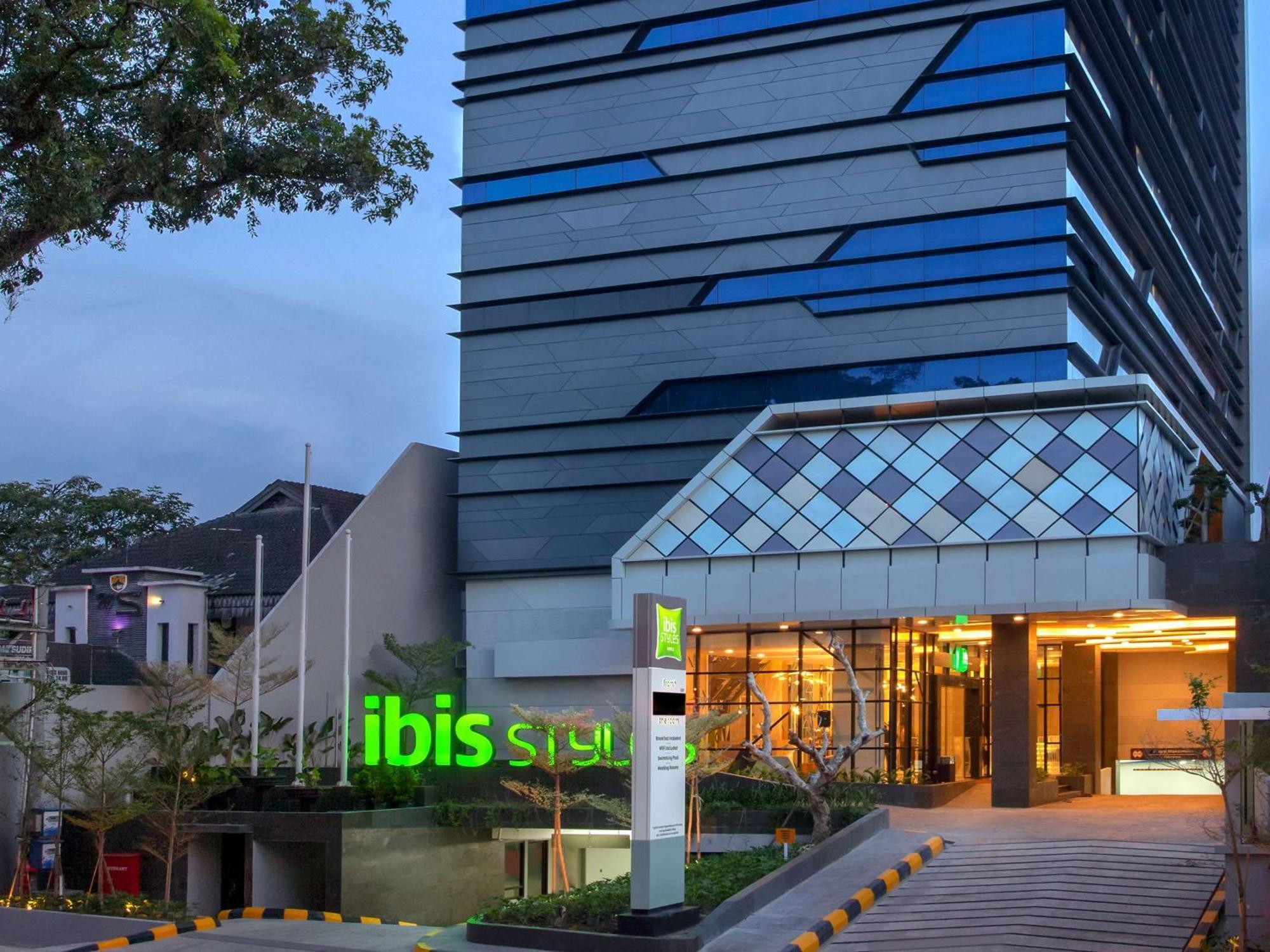Ibis Styles Medan Pattimura Esterno foto