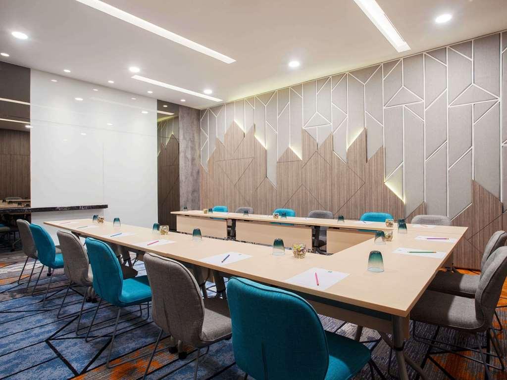 Ibis Styles Medan Pattimura Esterno foto