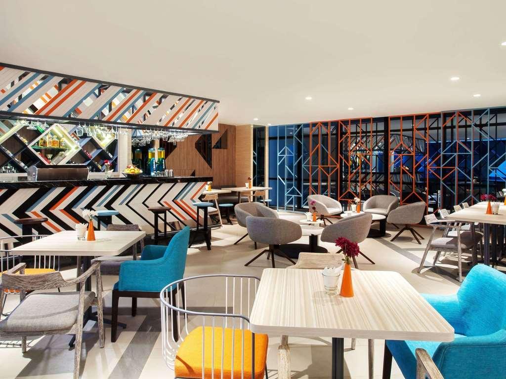 Ibis Styles Medan Pattimura Esterno foto