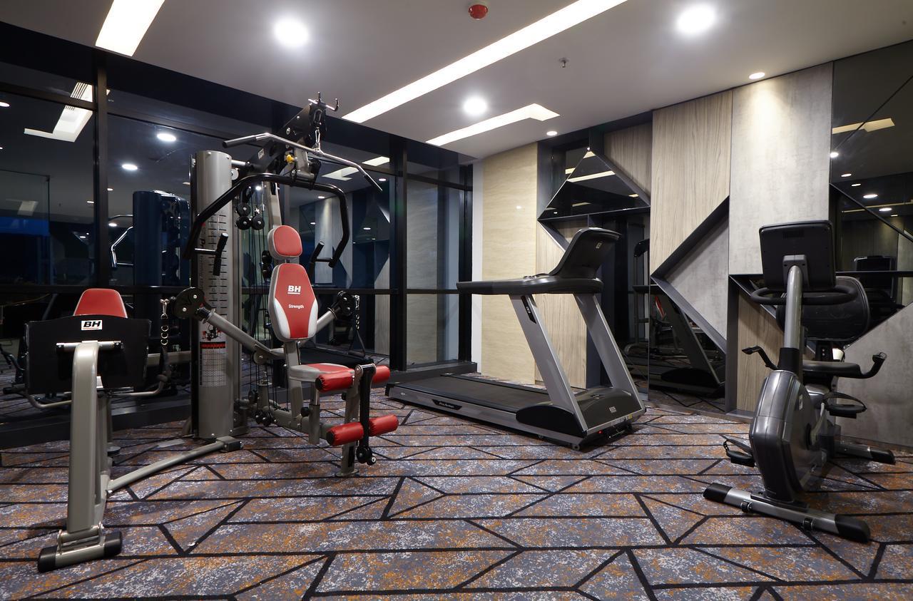 Ibis Styles Medan Pattimura Esterno foto